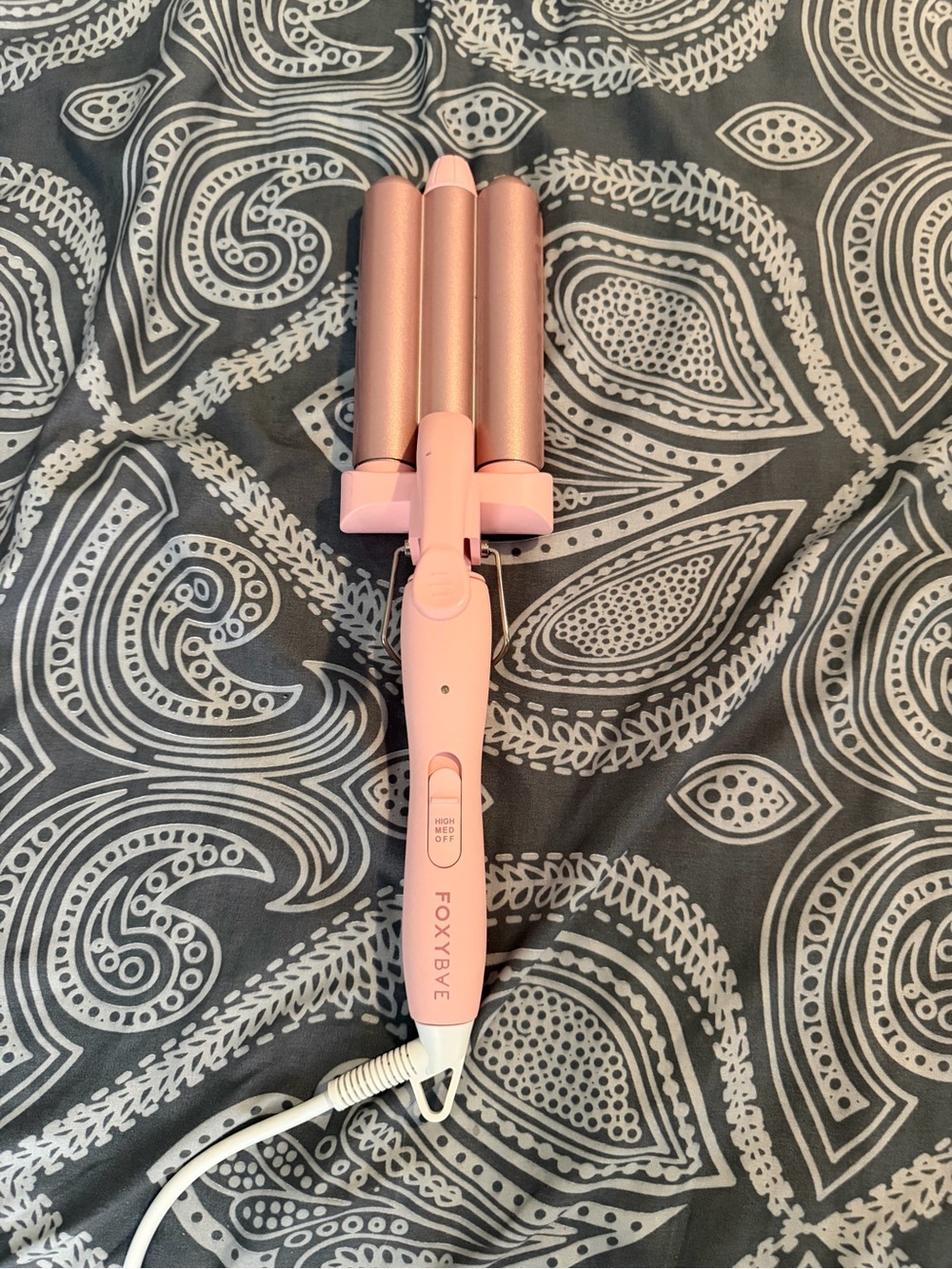FoxyBae Pink Triple Barrel Waver